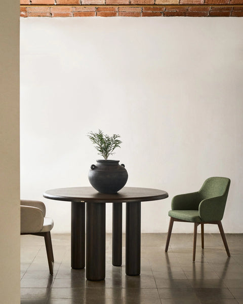 Mailen Dining Table
